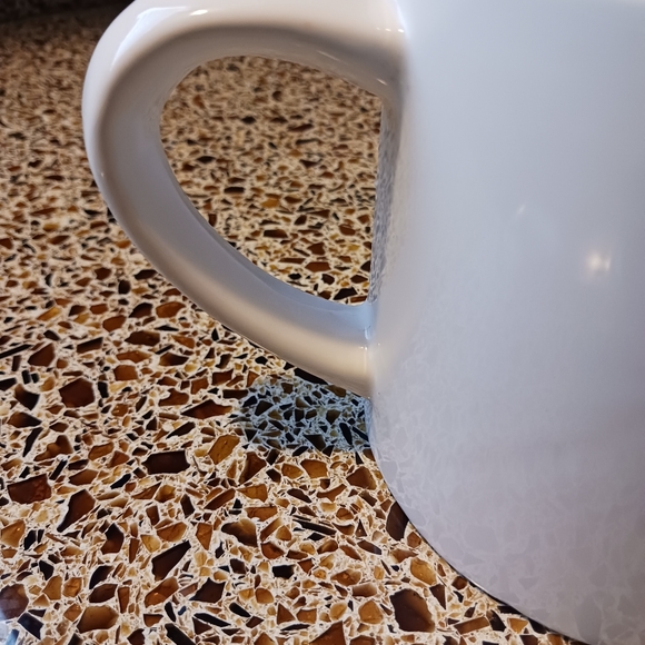 White/Gold Love mug EUC - Picture 5 of 13